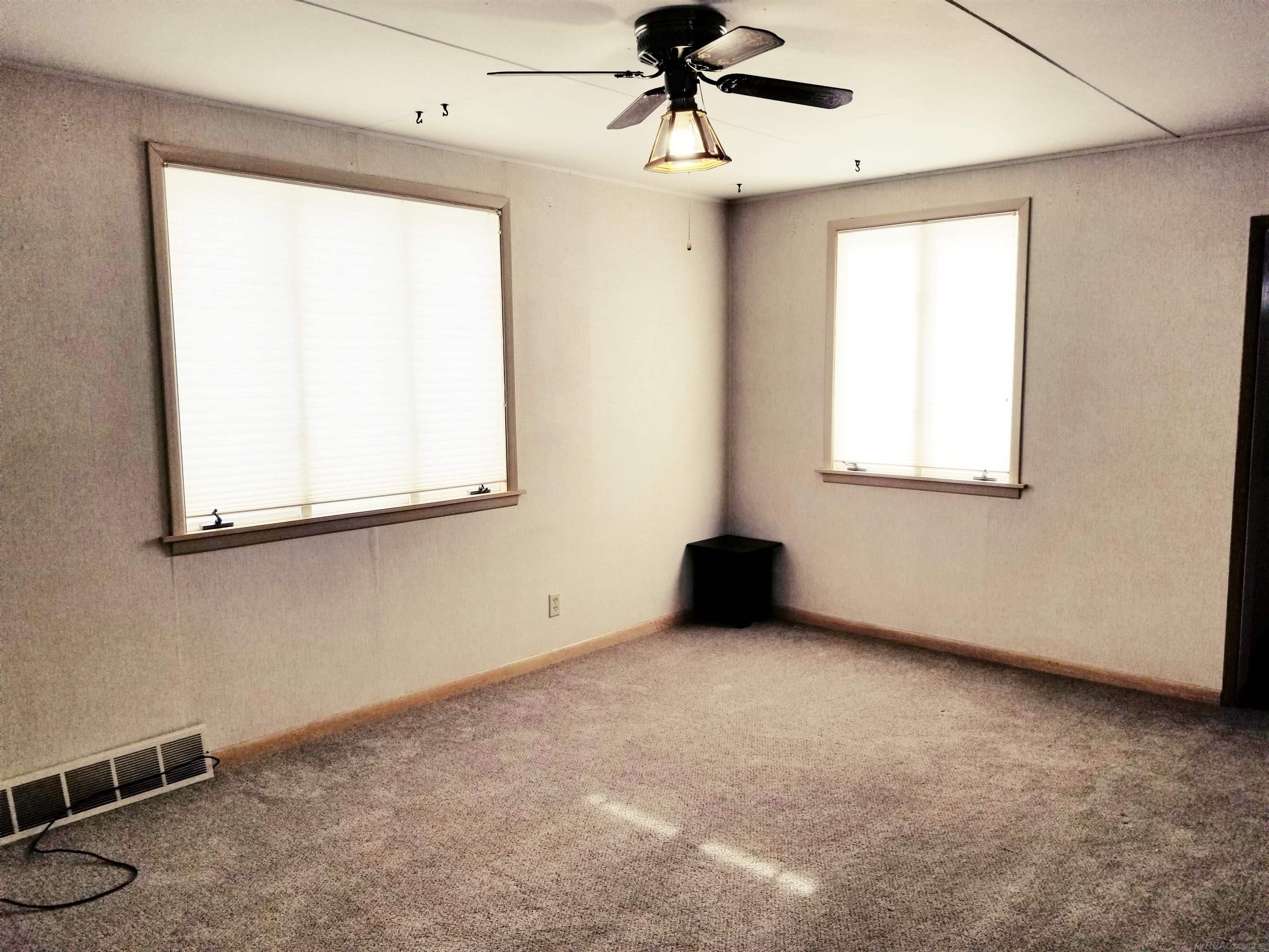 5216 Sunset Road Ironwood, MI 49938 - Photo 23 of 37