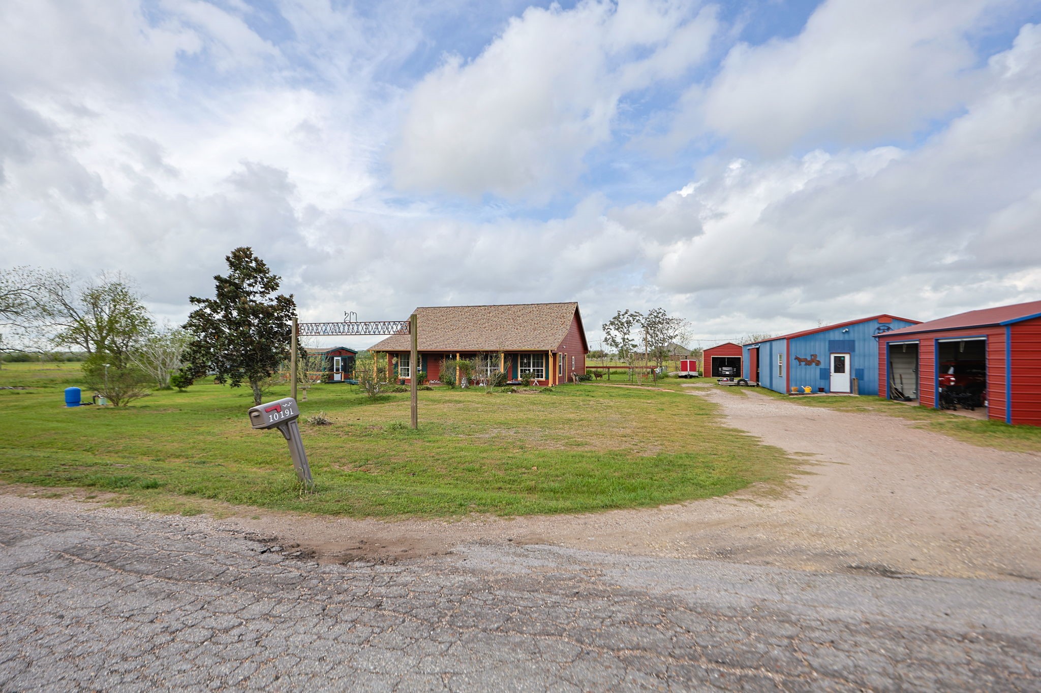 10191 A Bonner Road Waller, TX 77484 - Photo 3 of 44