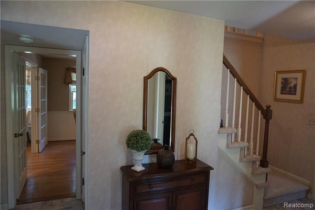 385 Beechview Drive Rochester, MI 48306 - Photo 47 of 56