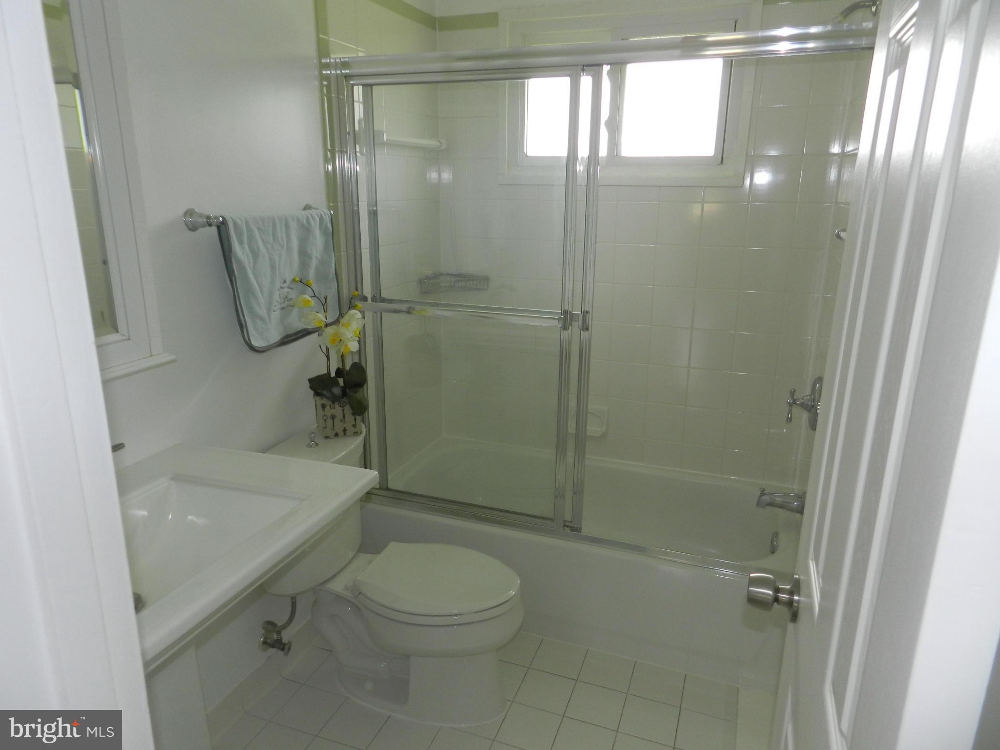 2614 Cory Terrace Silver Spring, MD 20902 - Photo 10 of 17 Interior (General)