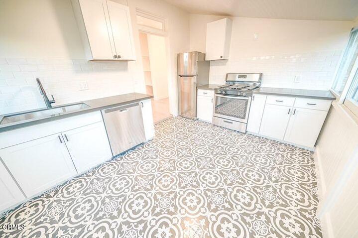 1416 Bath Street Santa Barbara, CA 93101 - Photo 9 of 15