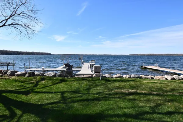$699,900 | 10509 Point Pleasant Road, Chisago City, MN 55013