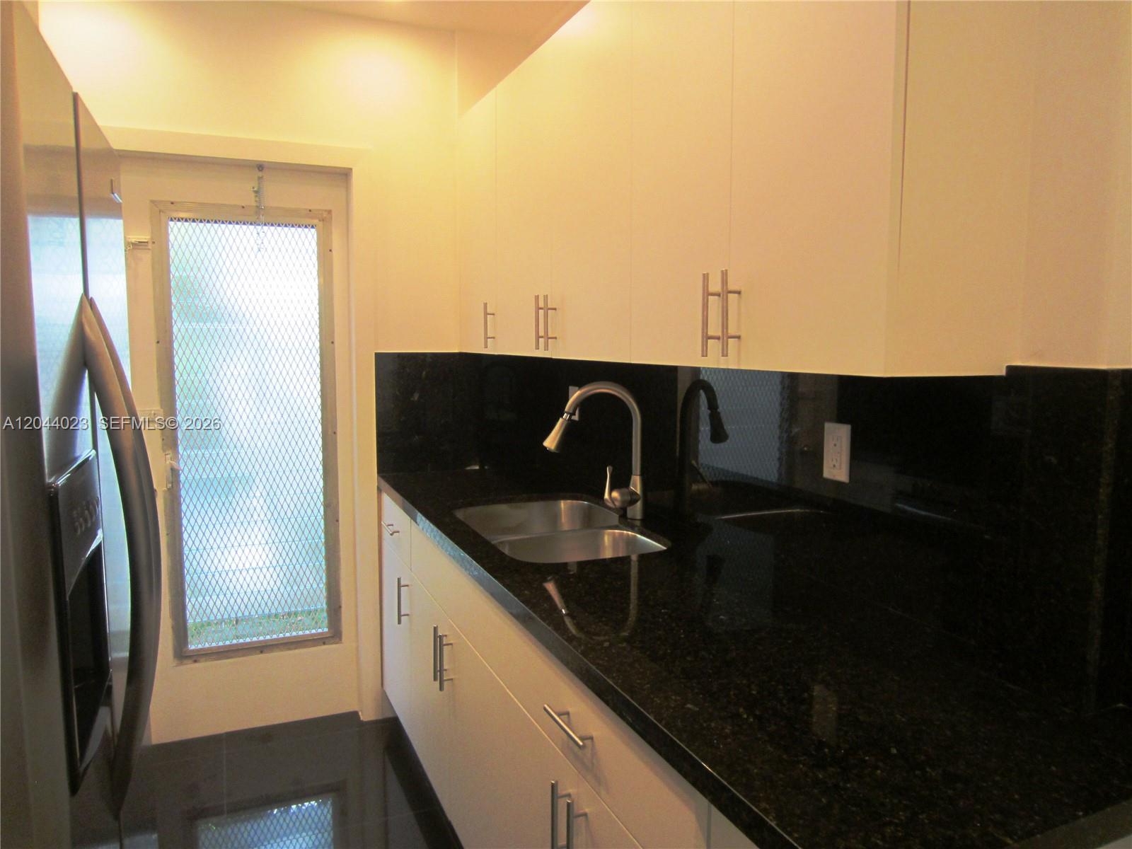 8132 Harding Avenue, Unit 5 Miami Beach, FL 33141 - Photo 6 of 12