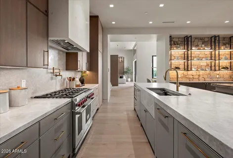 $9,795,000 | 9790 North 56th Street, Paradise Valley, AZ 85253