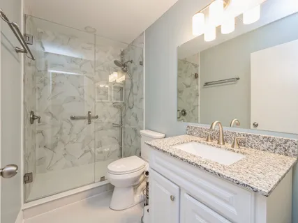 $519,900 | 35 Manchester Lane, Vernon Hills, IL 60061