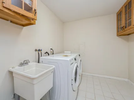 $519,900 | 35 Manchester Lane, Vernon Hills, IL 60061