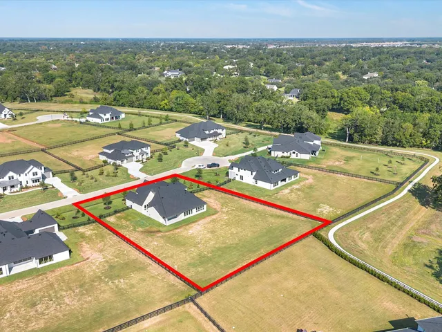 $1,199,922 | 22 Woodland Crk Court, Fulshear, TX 77441