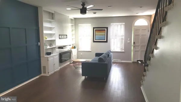 $2,195 | 903 Shallcross Avenue, Wilmington, DE 19806