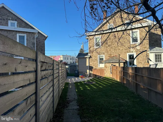 $2,500 | 204 Rosemary Avenue, Ambler, PA 19002