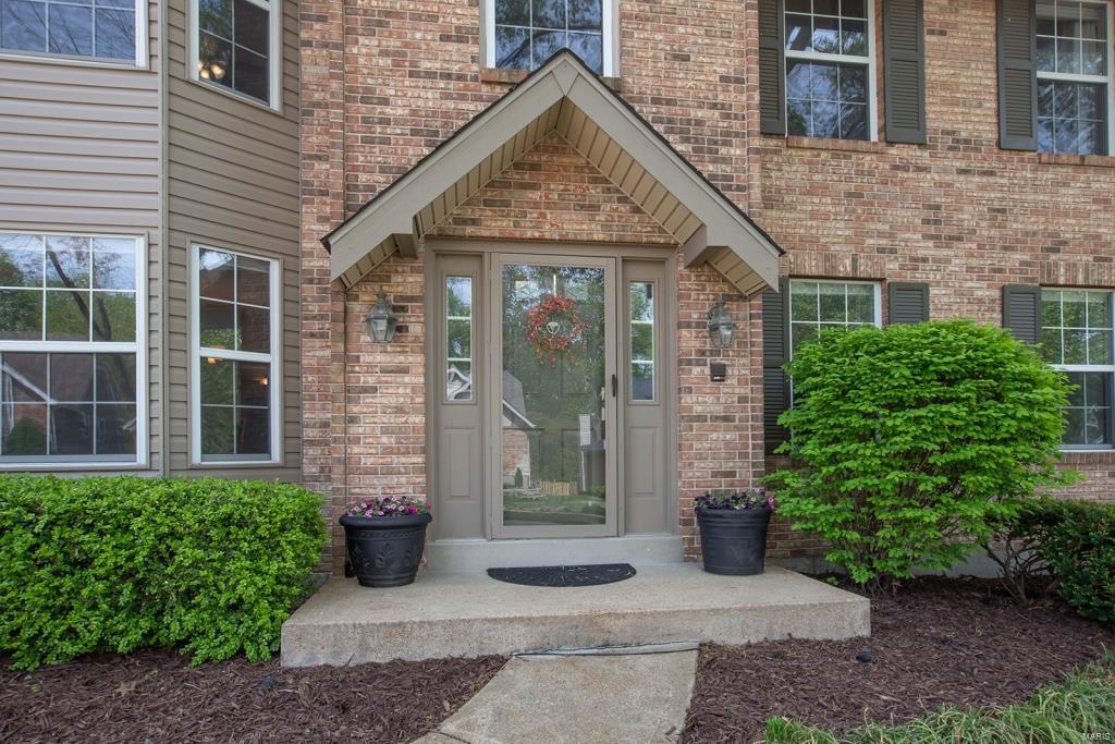 7036 Chalkstone Road St. Louis, MO 63129 - Photo 2 of 36 Gallery Image 2