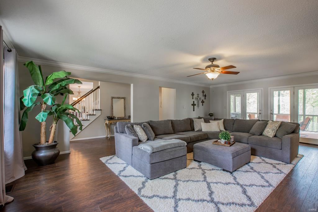 7036 Chalkstone Road St. Louis, MO 63129 - Photo 6 of 36 Gallery Image 6