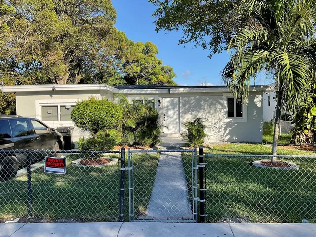 $3,800 | 642 Northwest 14th Way, Fort Lauderdale, FL 33311