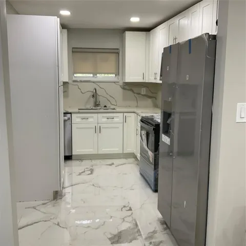 $3,800 | 642 Northwest 14th Way, Fort Lauderdale, FL 33311