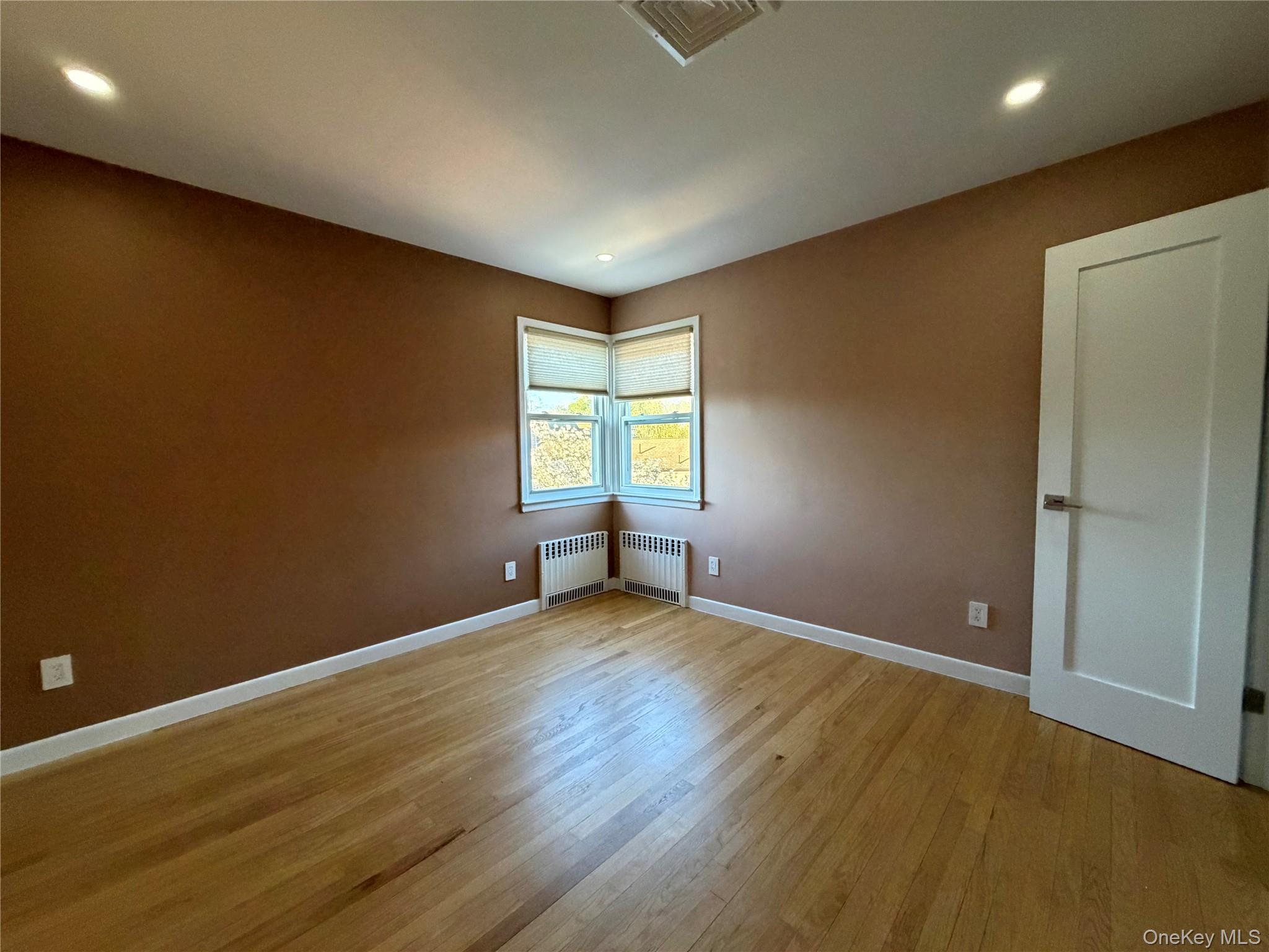 154-47 20th Road, Unit 2 Queens, NY 11357 - Photo 6 of 10