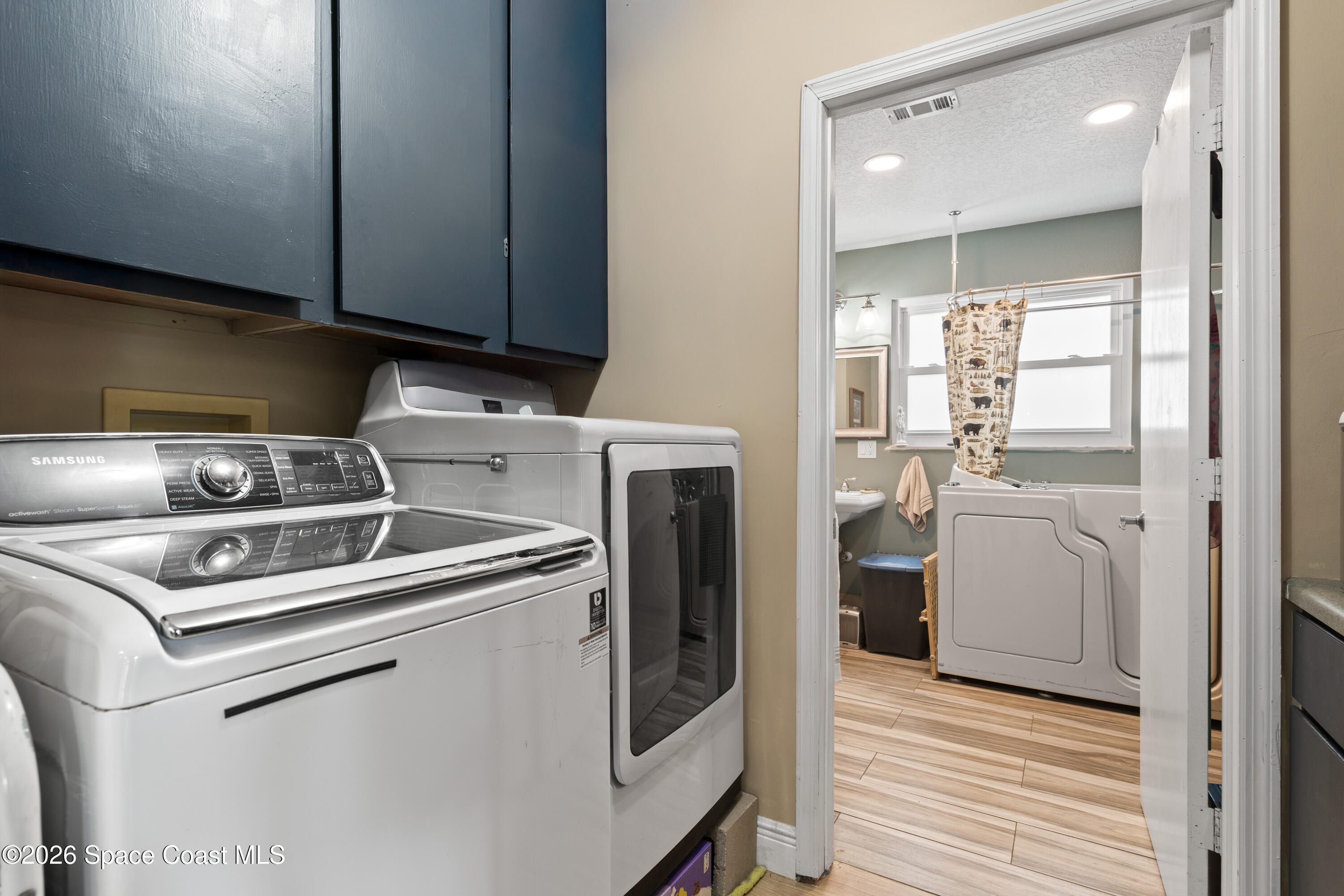 1985 Flashy Lane Malabar, FL 32950 - Photo 2 of 46 DSC02417