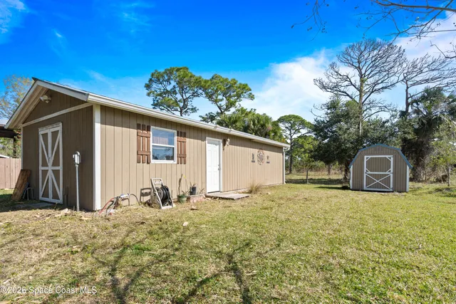 $489,000 | 1985 Flashy Lane, Malabar, FL 32950