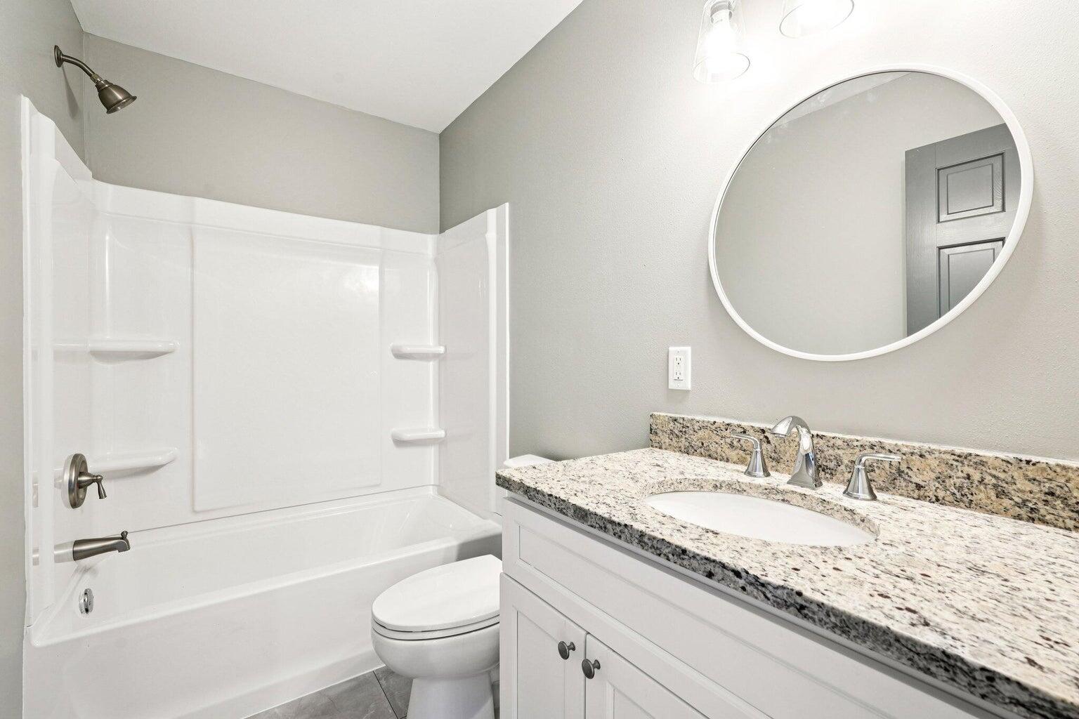 741 Summit Court West Bend, WI 53095 - Photo 20 of 28 Upper Hallway Bath