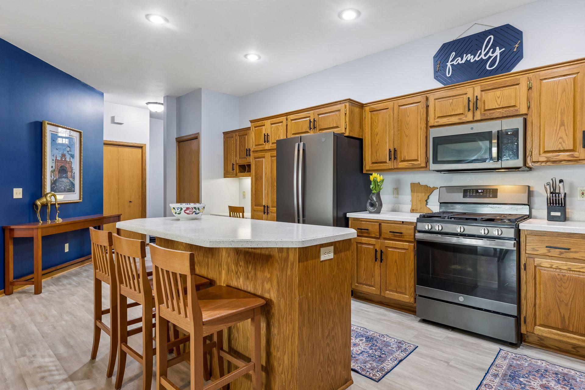 13875 85th Place North Maple Grove, MN 55369 - Photo 5 of 39