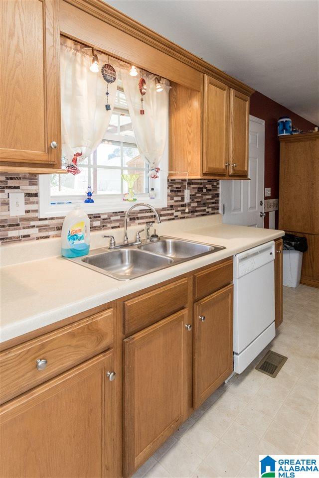 677 Deans Ferry Road Hayden, AL 35079 - Photo 12 of 34