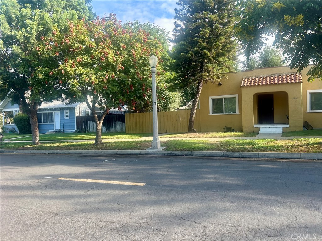 4096 Pine Street Riverside, CA 92501 - Photo 5 of 12 a view of outdoor space yard and front view of a house