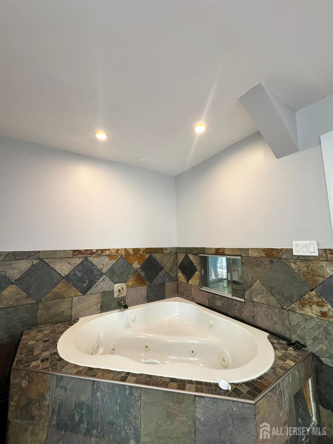 16 Jaques Street, Unit 22 Elizabeth, NJ 07201 - Photo 16 of 27 a bathroom with a sink