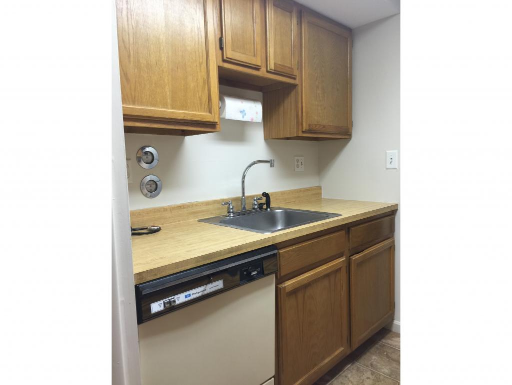 201 Cocheco Court, Unit 201 Dover, NH 03820 - Photo 2 of 7