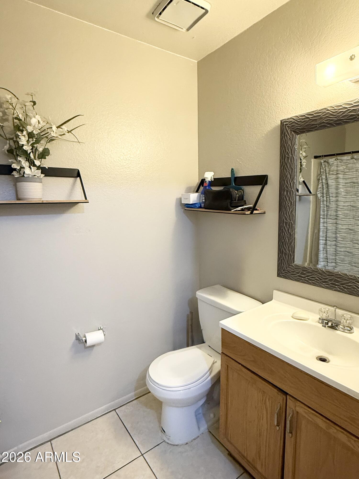 9017 West Elm Street, Unit 6 Phoenix, AZ 85037 - Photo 18 of 21 Bath2.1