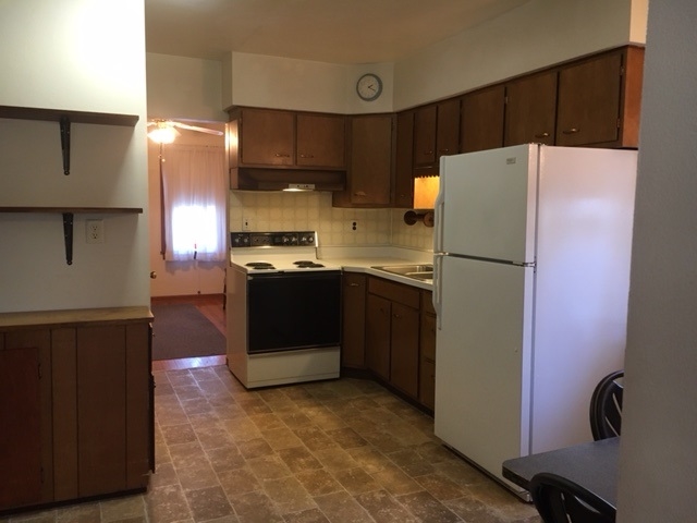 505 Barnum Road Rockford, IL 61109 - Photo 3 of 15 Gallery Image 3