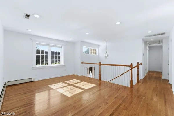 $549,000 | 105 Hillside Terrace, Califon, NJ 07830