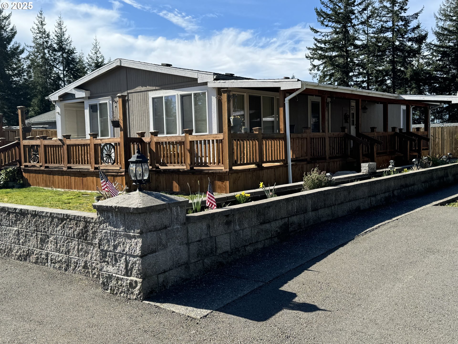 63586 Isthmus Heights Road Coos Bay, OR 97420 - Photo 2 of 43