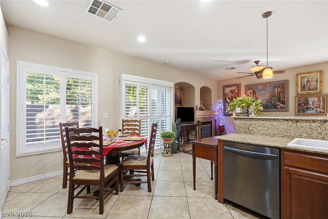 240 Integrity Ridge Drive Henderson, NV 89052 - Photo 12 of 36 Gallery Image 12
