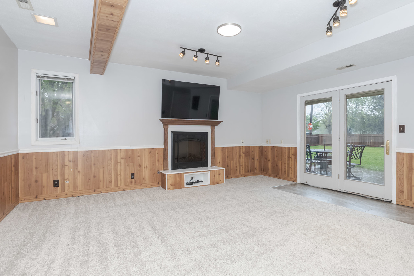 1102 Andover Road Bloomington, IL 61704 - Photo 35 of 58 Gallery Image 35