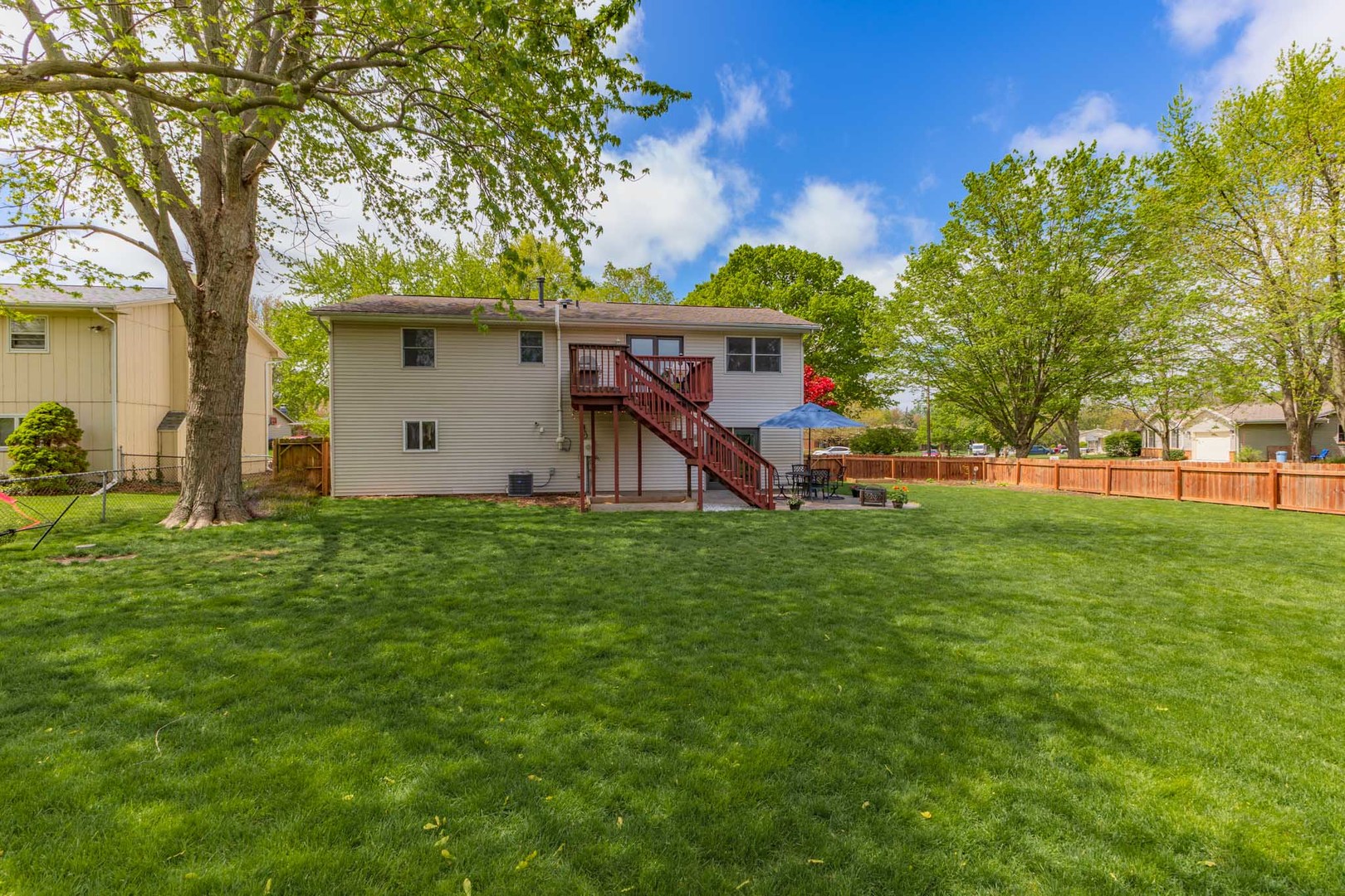 1102 Andover Road Bloomington, IL 61704 - Photo 47 of 58 Gallery Image 47