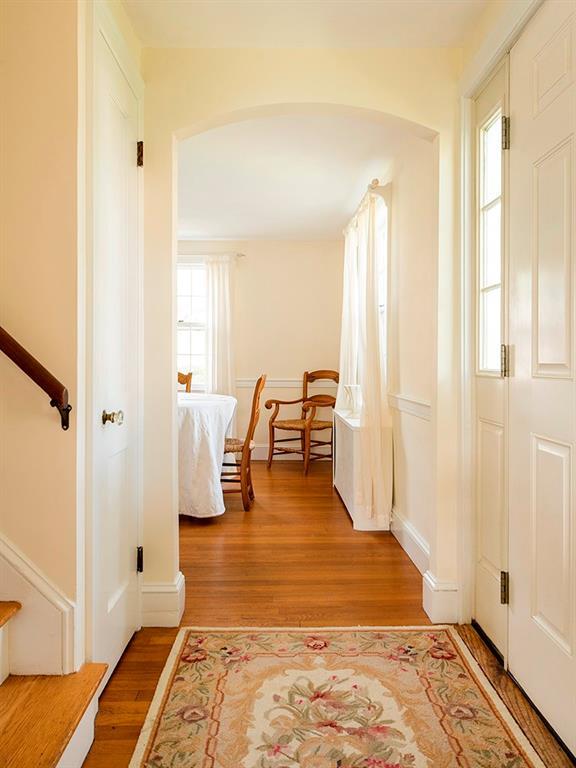 13 Lawson Road Cape Elizabeth, ME 04107 - Photo 14 of 33 Front Entrance/ Stairway