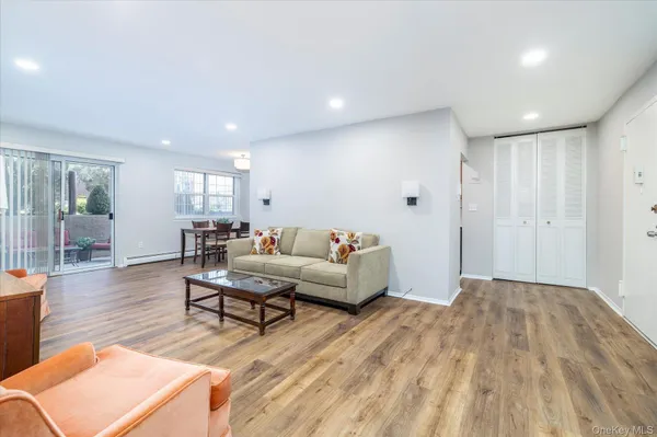 $349,000 | 250 North Village Avenue, Unit A16, Rockville Centre, NY 11570