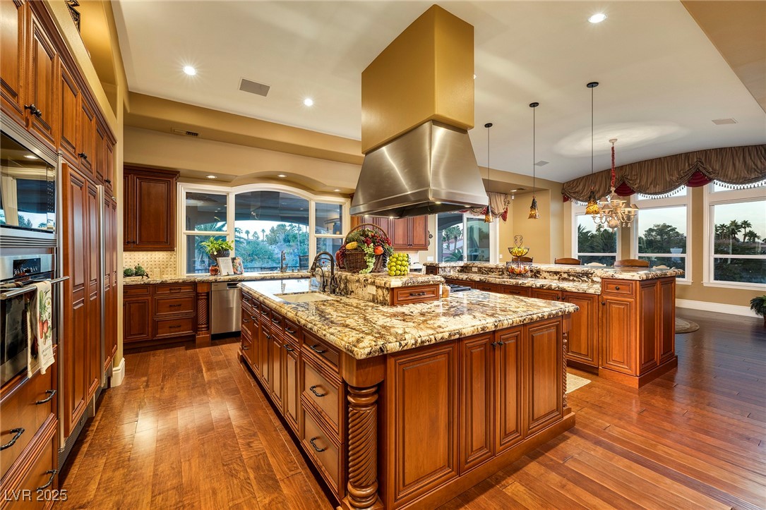 164 Augusta Street Henderson, NV 89074 - Photo 15 of 64 Gourmet Kitchen