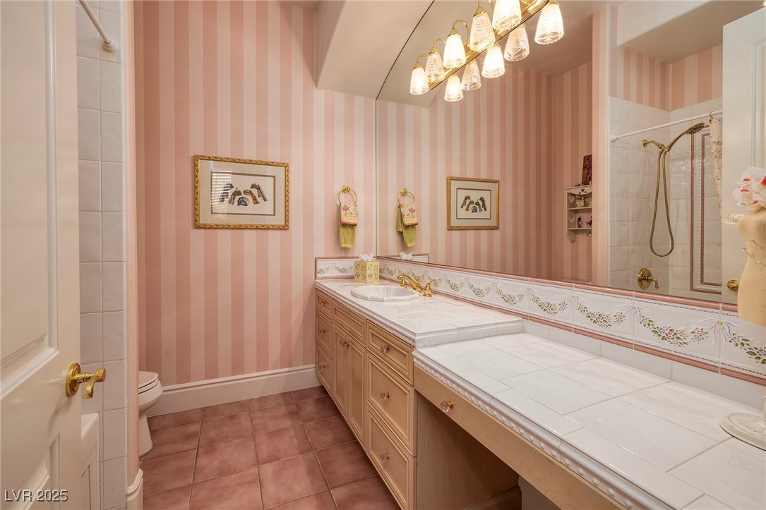 164 Augusta Street Henderson, NV 89074 - Photo 36 of 64 Guest Bath