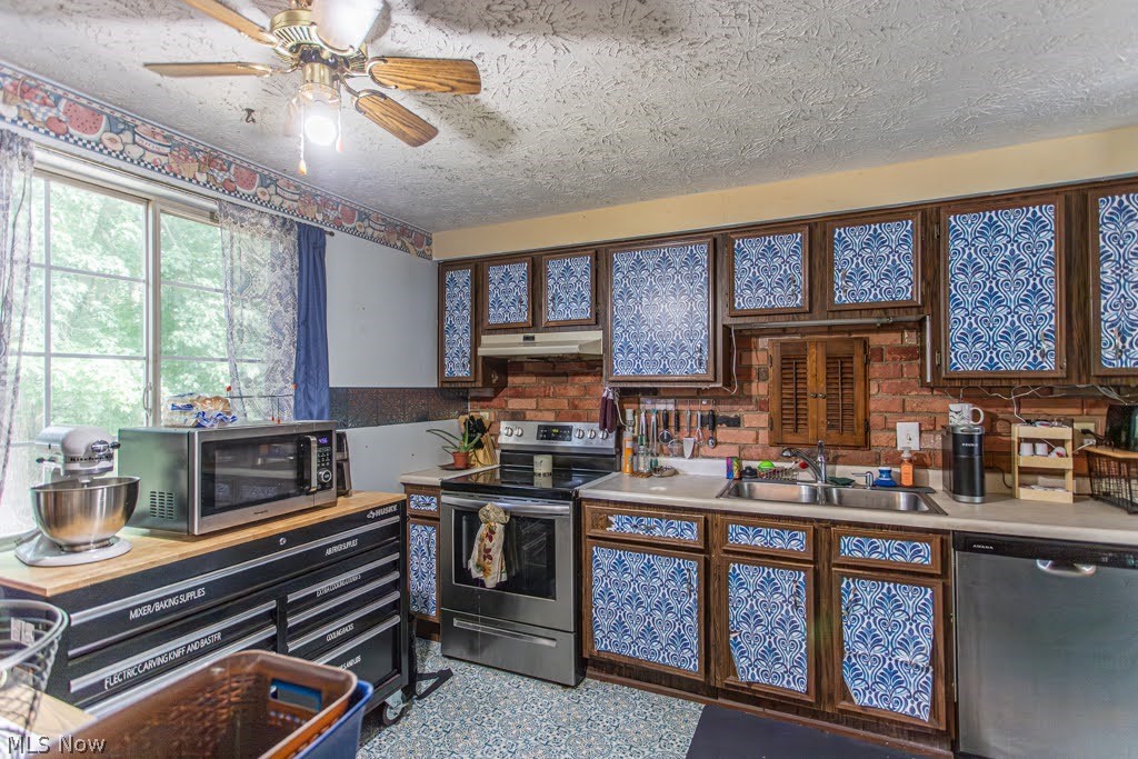 7764 Micawber Road Northeast Warren, OH 44484 - Photo 23 of 29 Kitchen