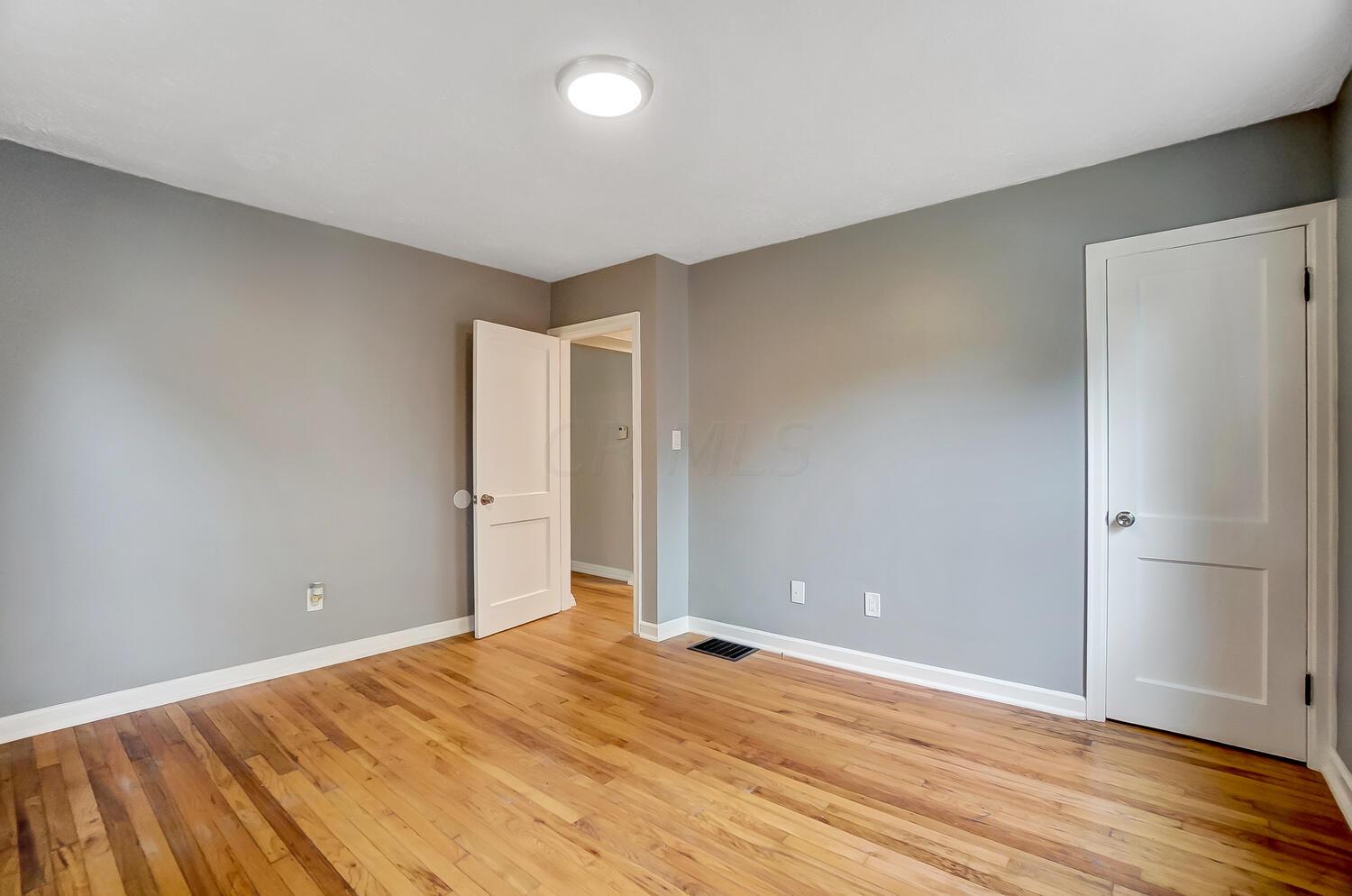 355 Demorest Road Columbus, OH 43204 - Photo 25 of 41 Gallery Image 25