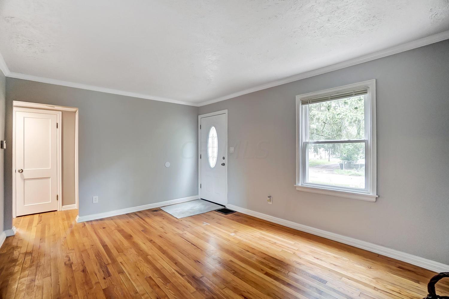 355 Demorest Road Columbus, OH 43204 - Photo 8 of 41 Gallery Image 8
