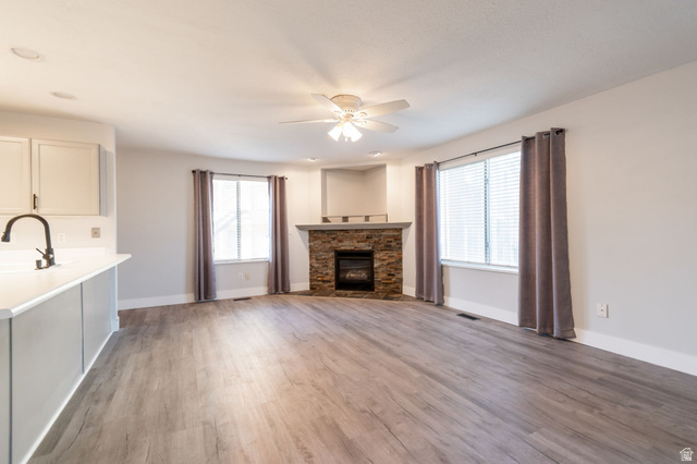 9215 South Jefferson Cove Sandy, UT 84070 - Photo 3 of 21
