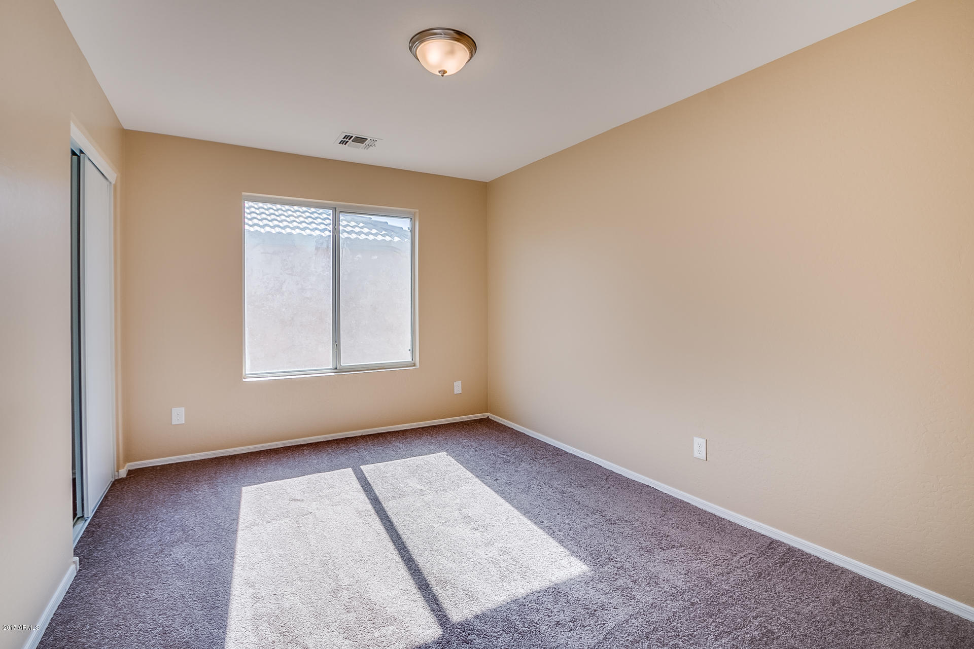 3810 West Shumway Farm Road Phoenix, AZ 85041 - Photo 11 of 16 Shumway-36
