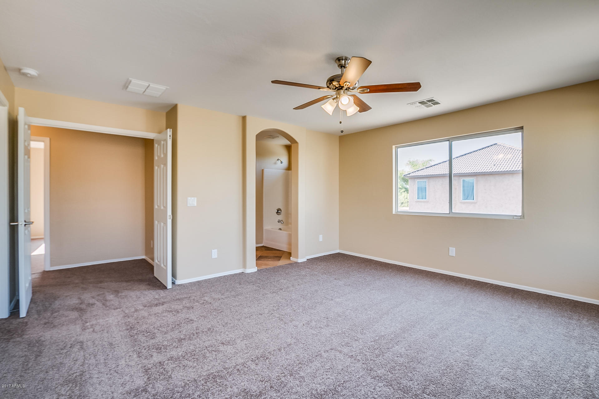 3810 West Shumway Farm Road Phoenix, AZ 85041 - Photo 8 of 16 Shumway-25
