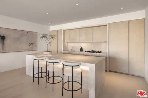 $6,450,000 | 9200 Wilshire Boulevard, Unit 506W, Beverly Hills, CA 90212