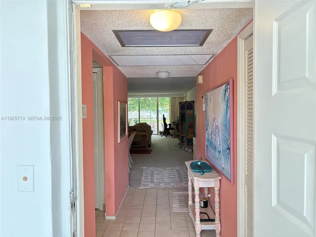 $300,000 | 4280 Oaks Terrace, Unit 203, Pompano Beach, FL 33069