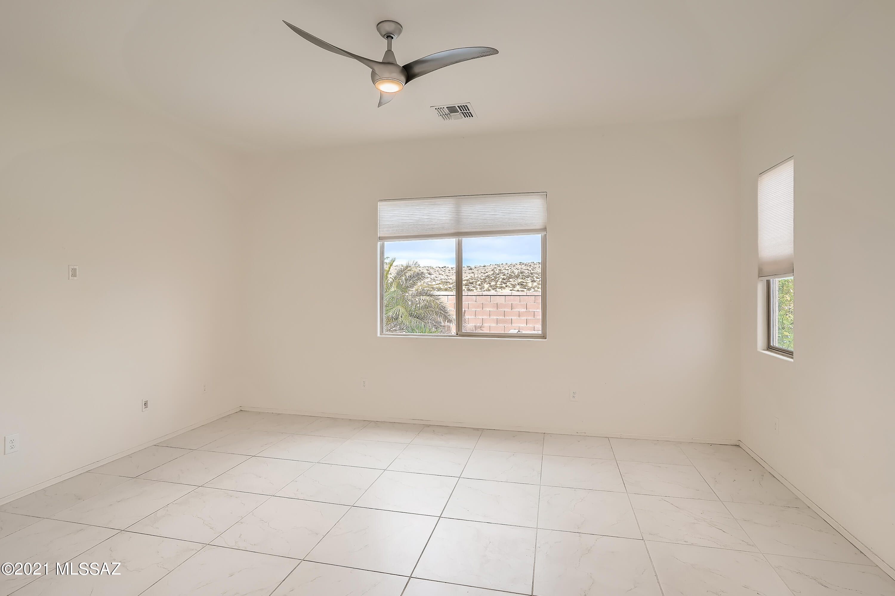 38640 South Running Roses Lane Tucson, AZ 85739 - Photo 13 of 32