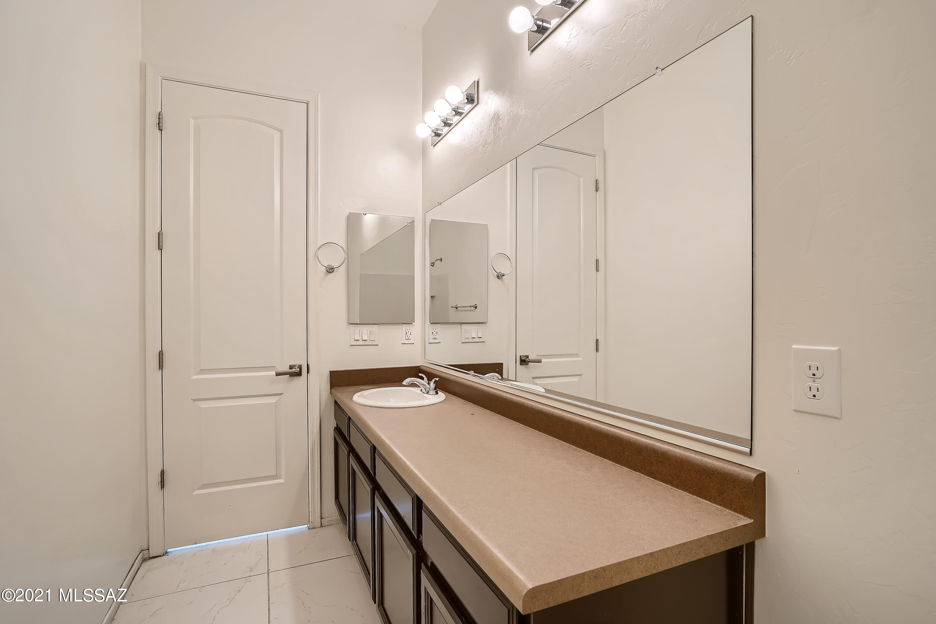 38640 South Running Roses Lane Tucson, AZ 85739 - Photo 21 of 32