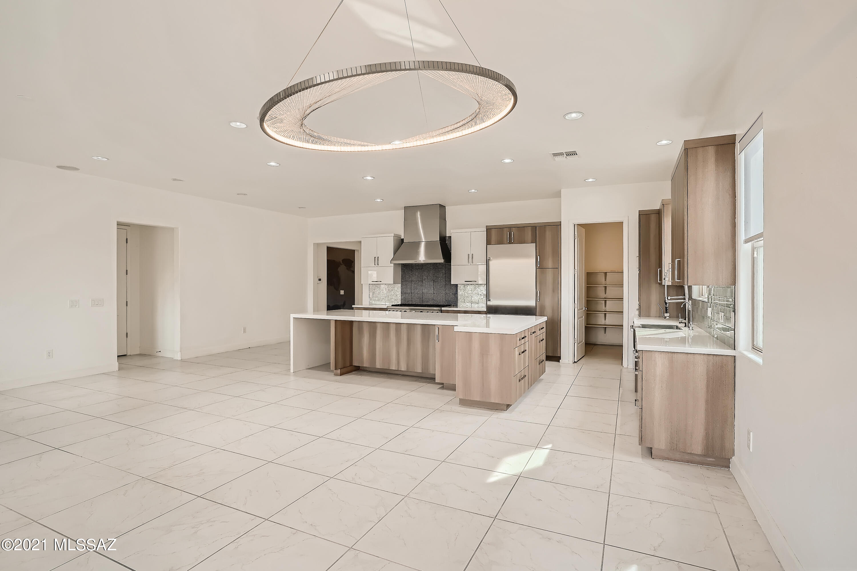 38640 South Running Roses Lane Tucson, AZ 85739 - Photo 8 of 32