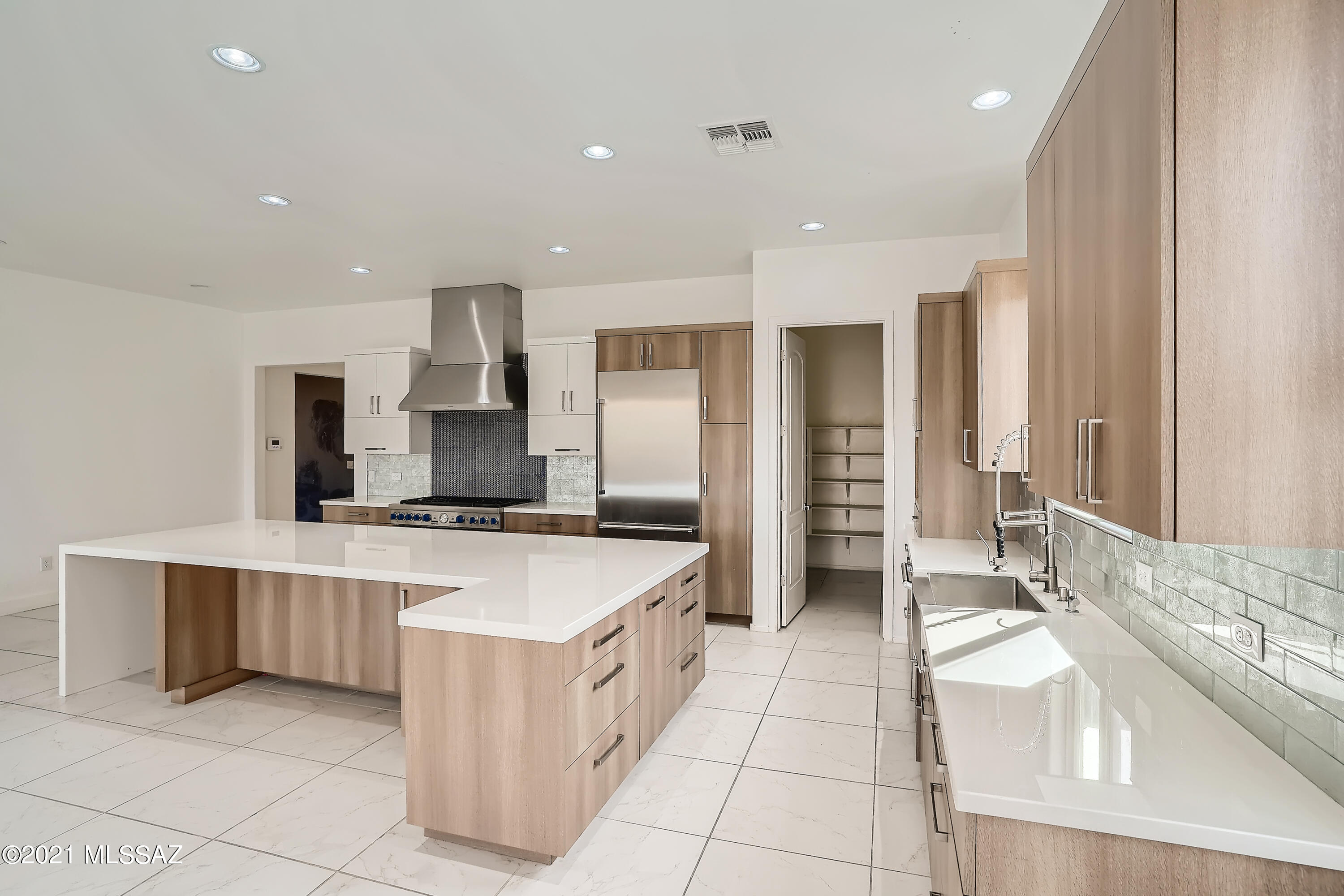 38640 South Running Roses Lane Tucson, AZ 85739 - Photo 10 of 32