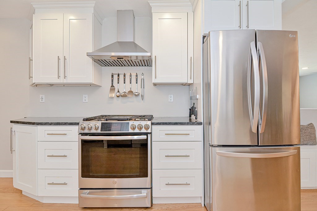211 Beacon Street Framingham, MA 01701 - Photo 16 of 42